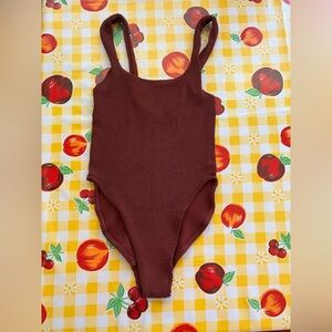 Youswim aplomb one piece in Garnet